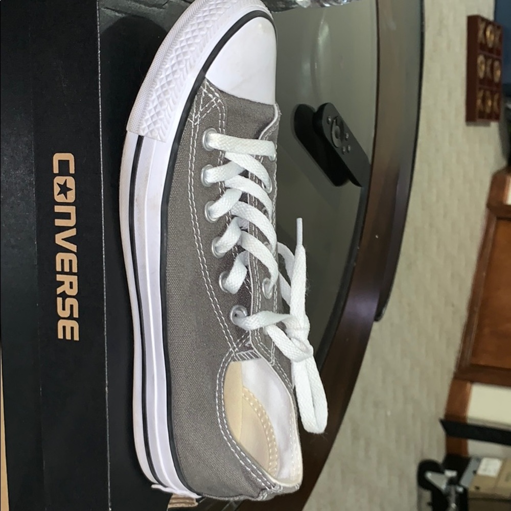 grey converse